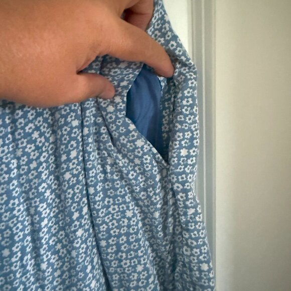 Abercrombie Kids Girls Ruched Slip  Dress Size 9/10 Blue Floral - Preloved - Picture 4 of 6